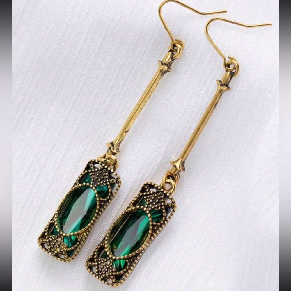 Vintage style bronze dangle earrings